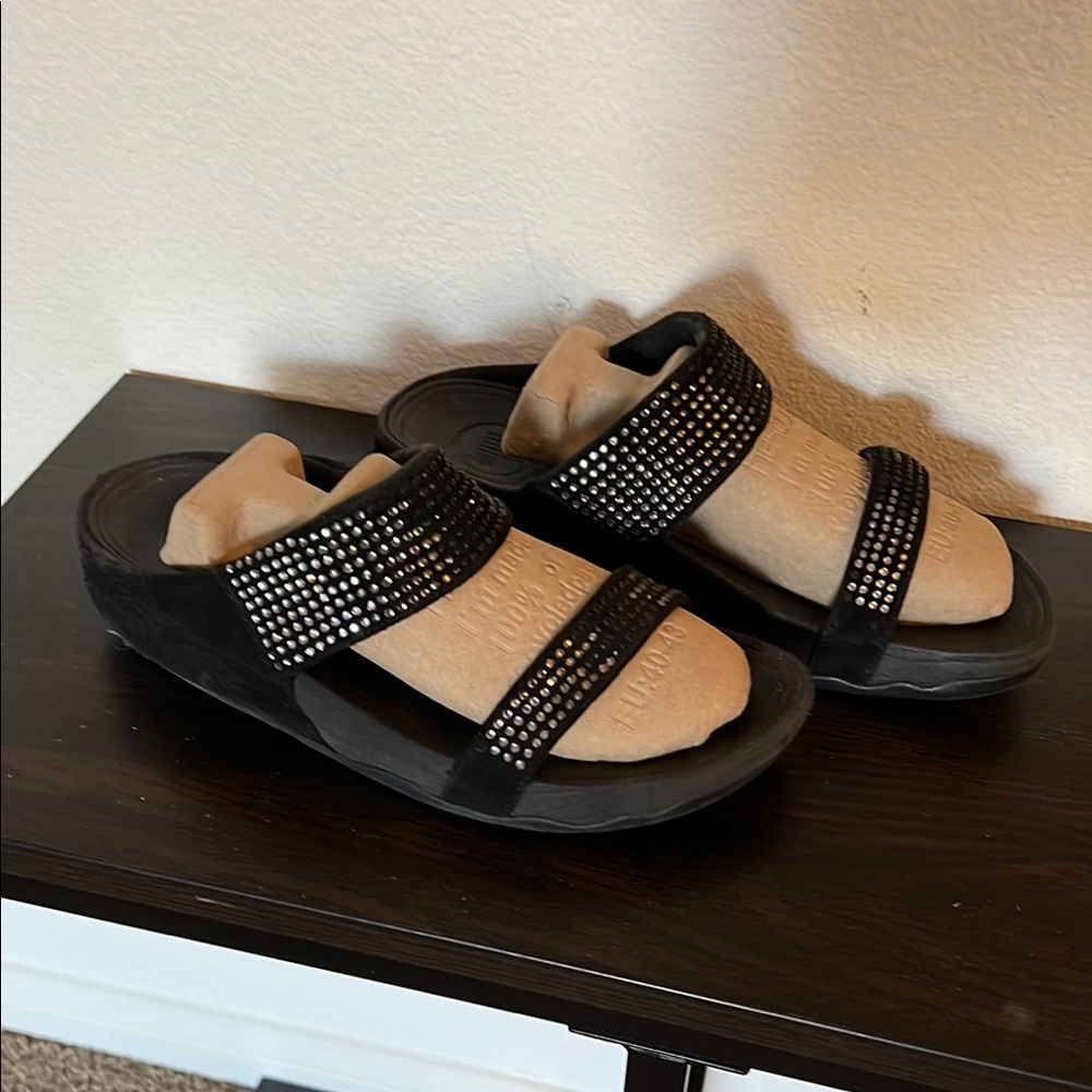 *30% OFF ANY 2 + ITEMS*  Fitflop Black Studded Women's Sandals sz9